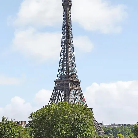 Vue Exceptionnelle Sur La Tour Eiffel Apartment